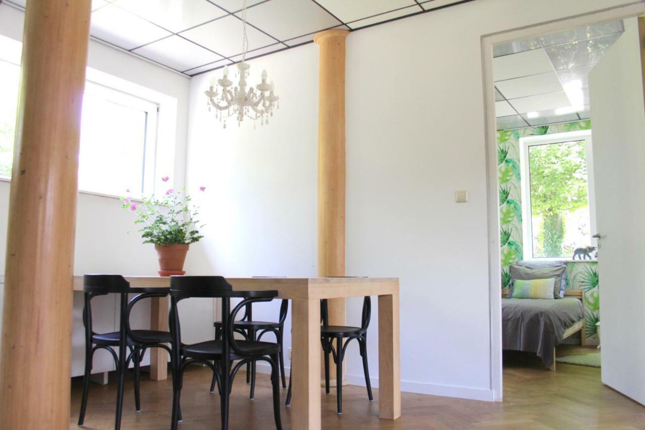 De Oude Kleuterschool Villa Zoelen Bagian luar foto